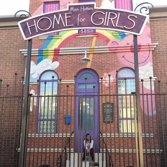 Meet your Posher, Tif - Picture 1 of 1